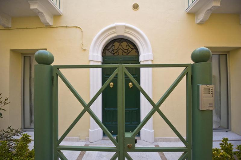 Appartement Vico Amato Residenza à Sulmona Extérieur photo